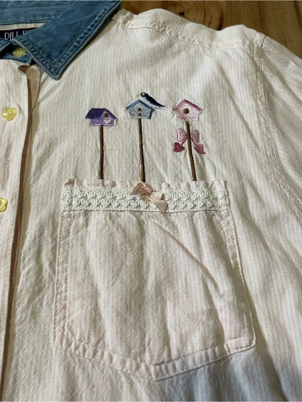 Vintage Bill Blass Cottagecore Garden Embroidered Shirt Denim Collar S